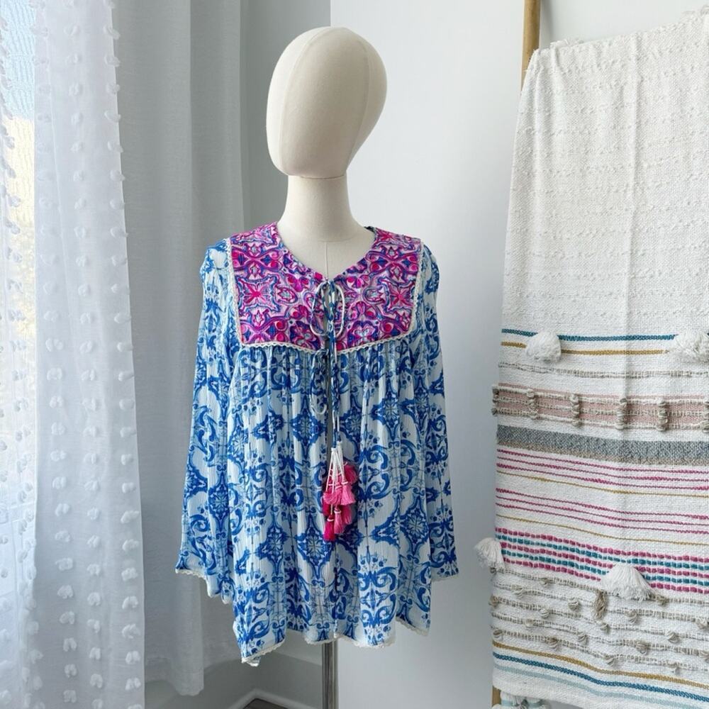 Hemant & Nandita Blue Pink Embroidered Beaded Tassel Tie Cape Top Women’s Small